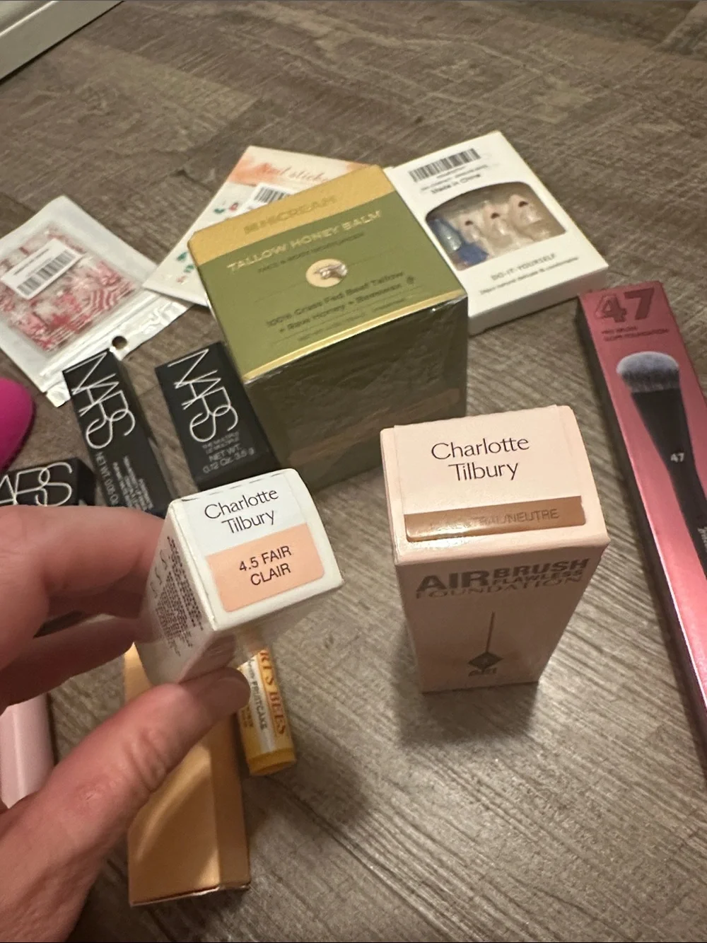 Makeup Bundle - Picture 2 of 2